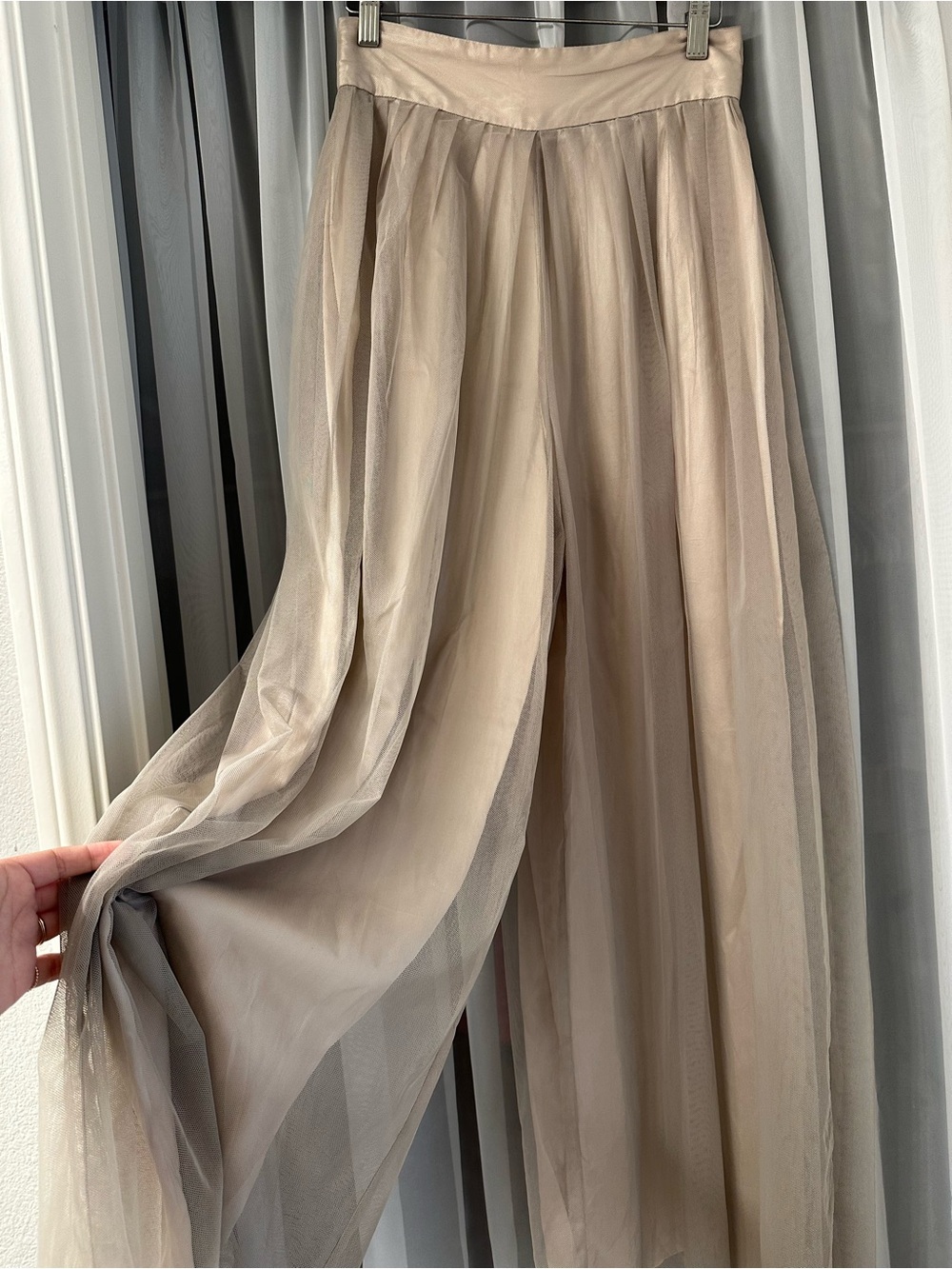 Carmen Marc Valvo Wide-Leg Silk palazzo pants - Picture 2 of 3